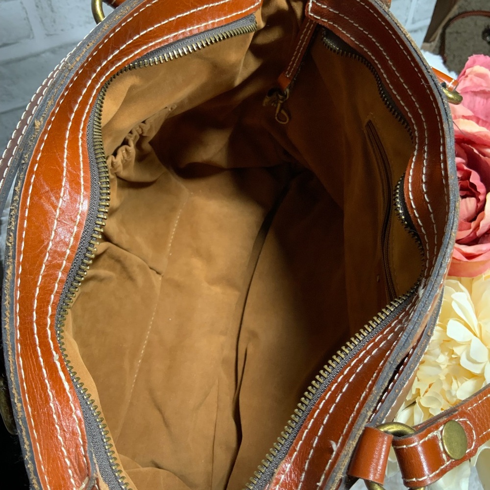 Patricia Nash Tan Leather Shoulder Bag - Picture 5 of 5